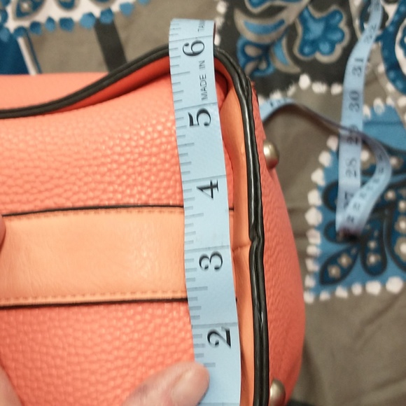 purse Coral in color very large last markdown - Picture 15 of 15